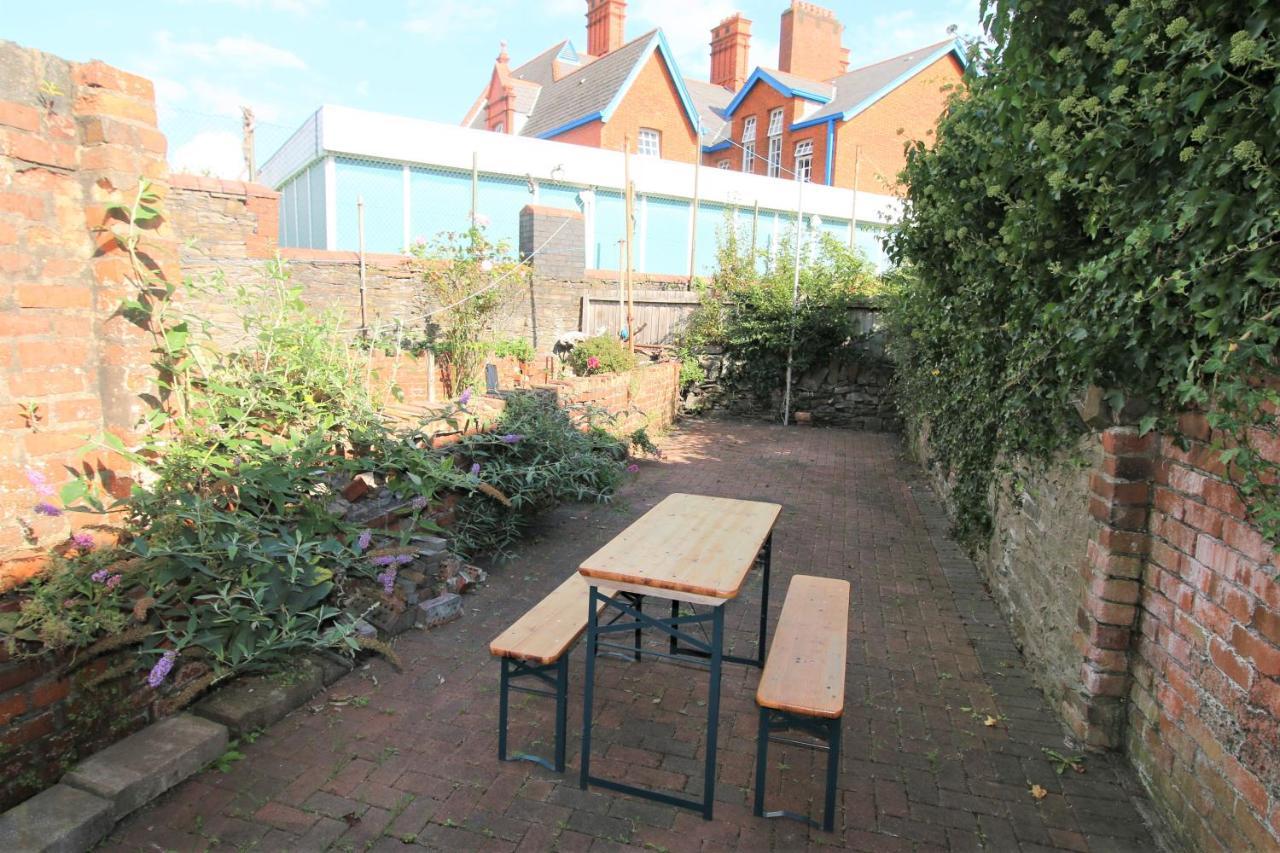 Ferienhaus Three Bedroom Townhouse - Free Local Parking - By Promise Cardiff